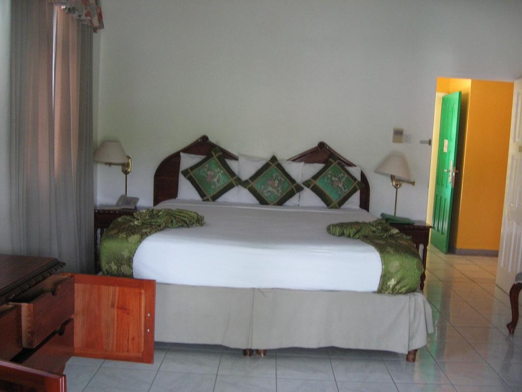 Villa Sonate Ранэвей-Бей Номер фото